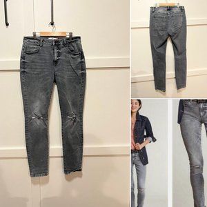 CAbi, High Skinny Jeans Stretch Gray Distressed Knee Rip, Size 4, Style 3939